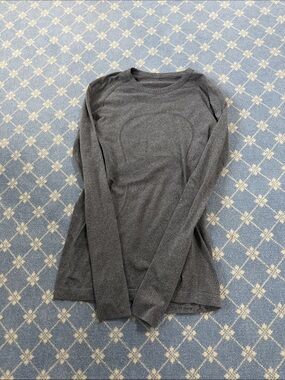 lululemon athletica Long Sleeve Crew Top - Gray